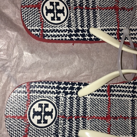 Tory Burch sandals - Picture 3 of 5